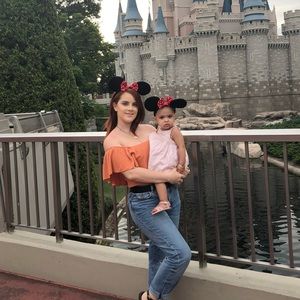 Meet your Posher, Danielle